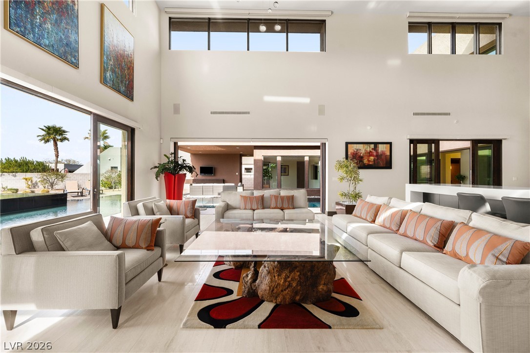 1341 Villa Barolo Avenue