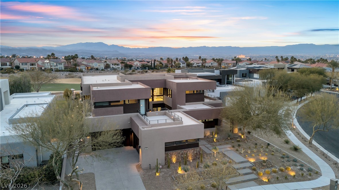 1341 Villa Barolo Avenue