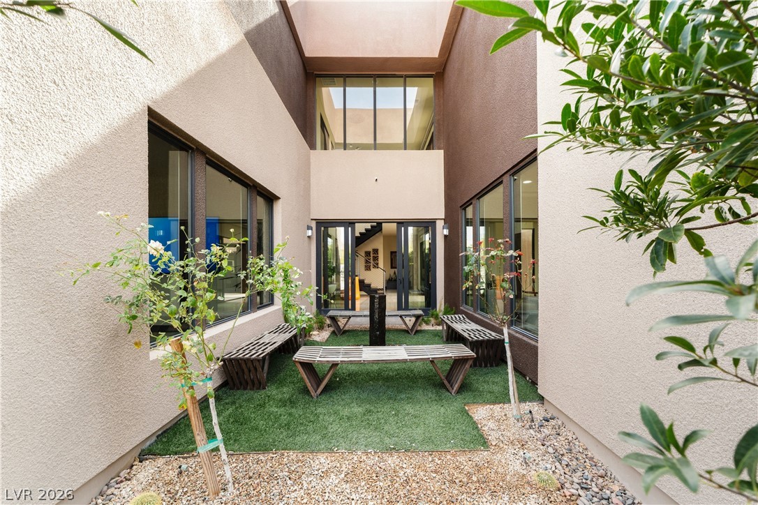 1341 Villa Barolo Avenue