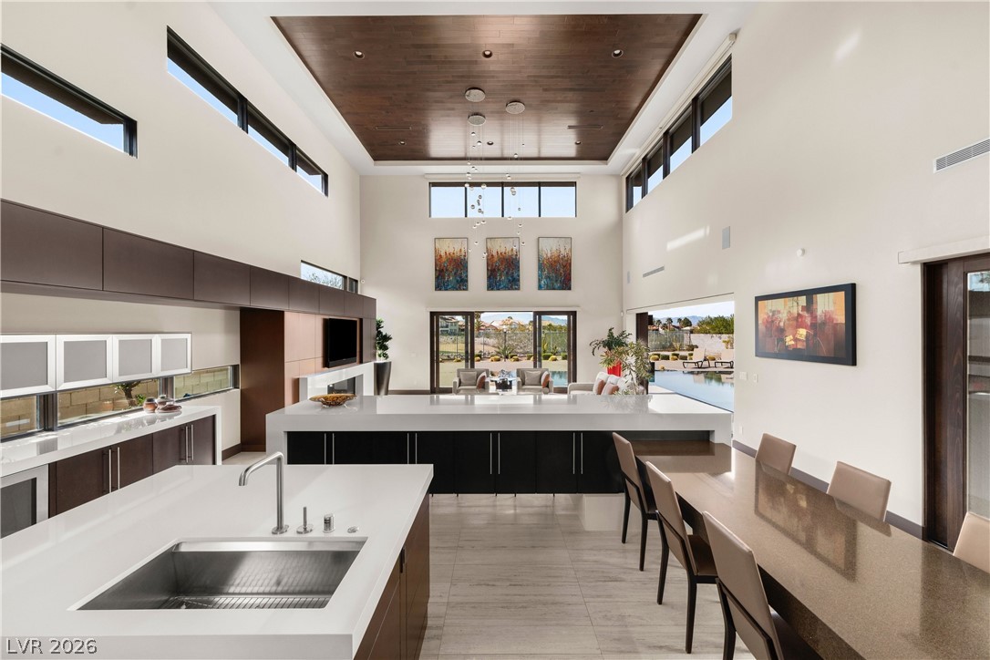 1341 Villa Barolo Avenue