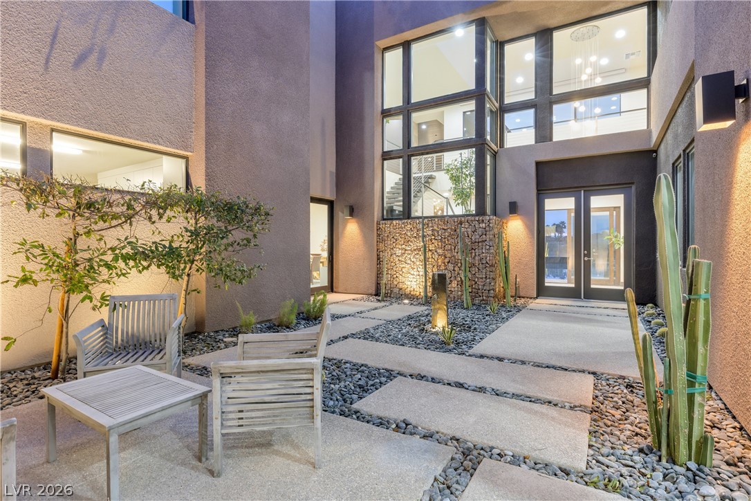 1341 Villa Barolo Avenue
