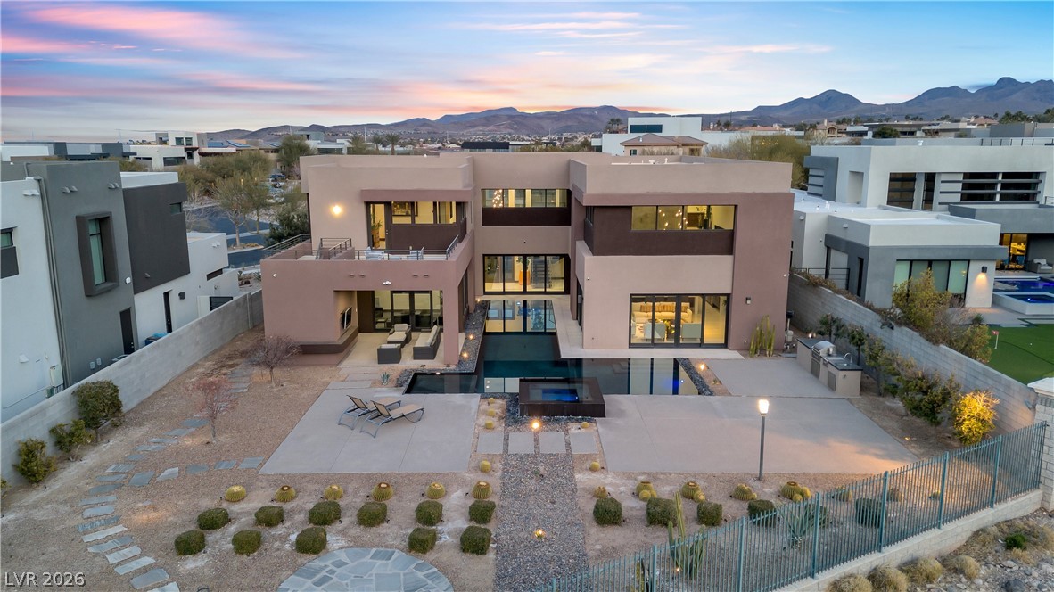 1341 Villa Barolo Avenue