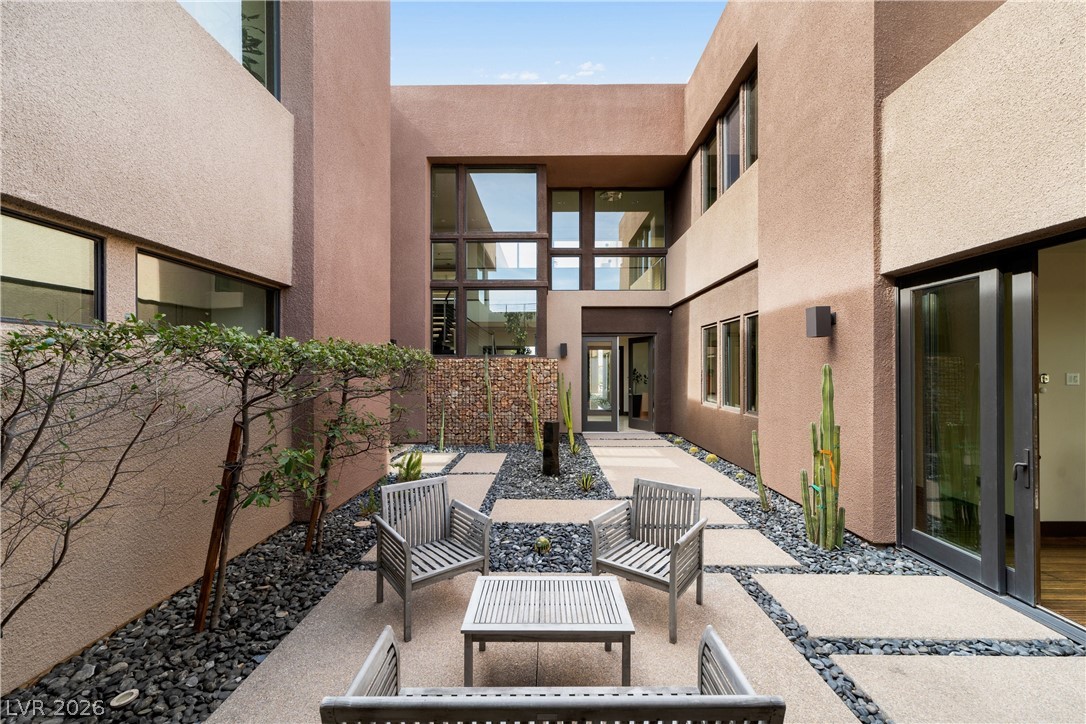 1341 Villa Barolo Avenue