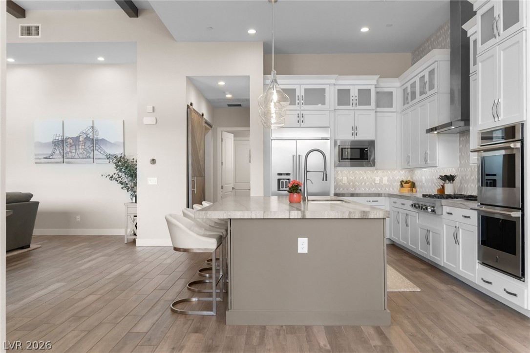 6262 Petroglyph Avenue