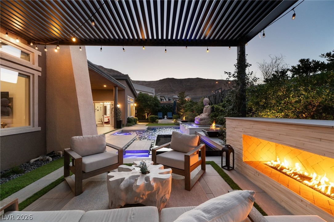 6262 Petroglyph Avenue