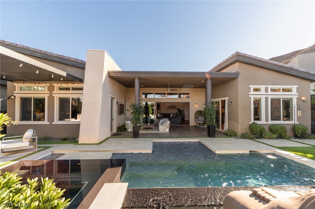 6262 Petroglyph Avenue