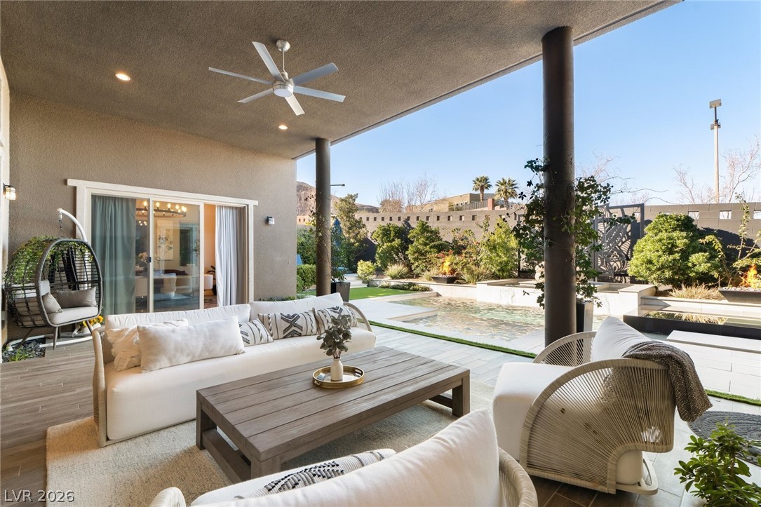 6262 Petroglyph Avenue