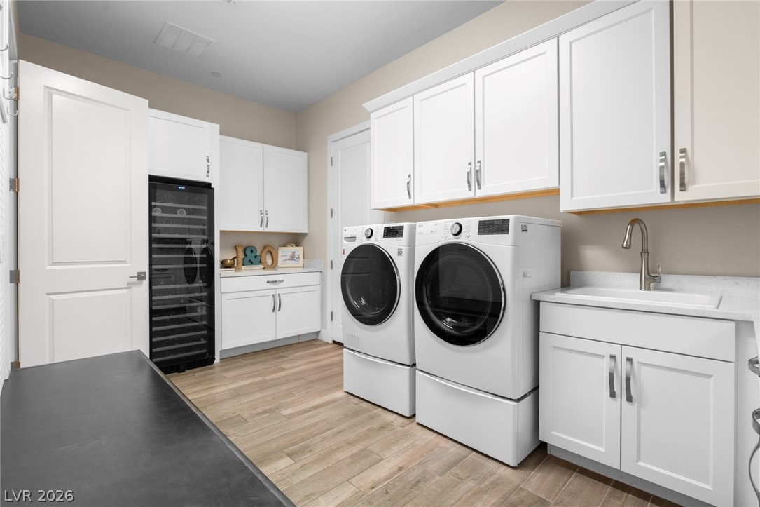 6262 Petroglyph Avenue