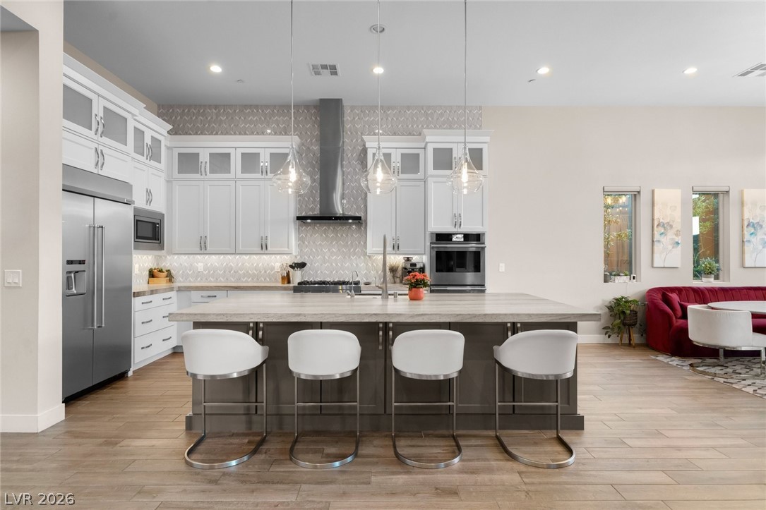 6262 Petroglyph Avenue