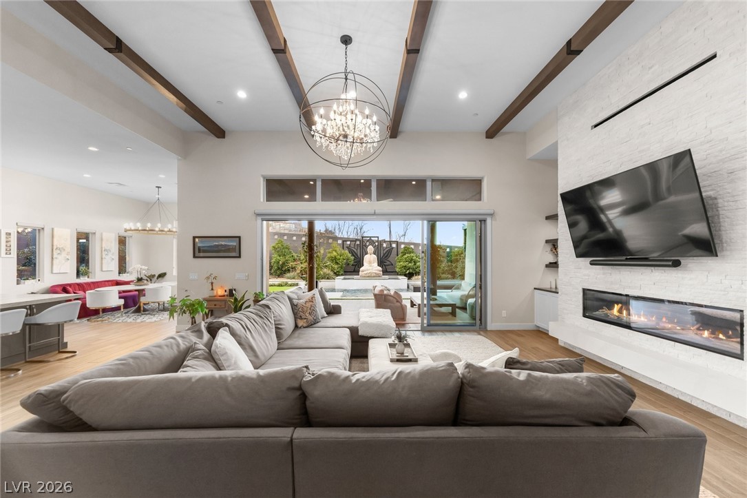 6262 Petroglyph Avenue