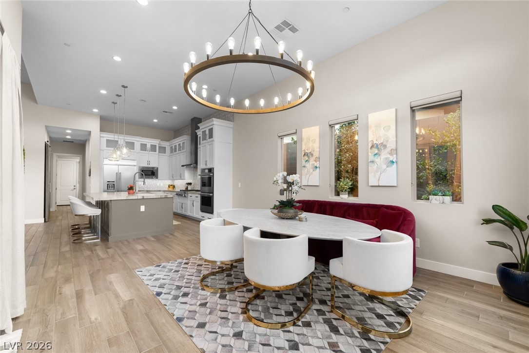 6262 Petroglyph Avenue