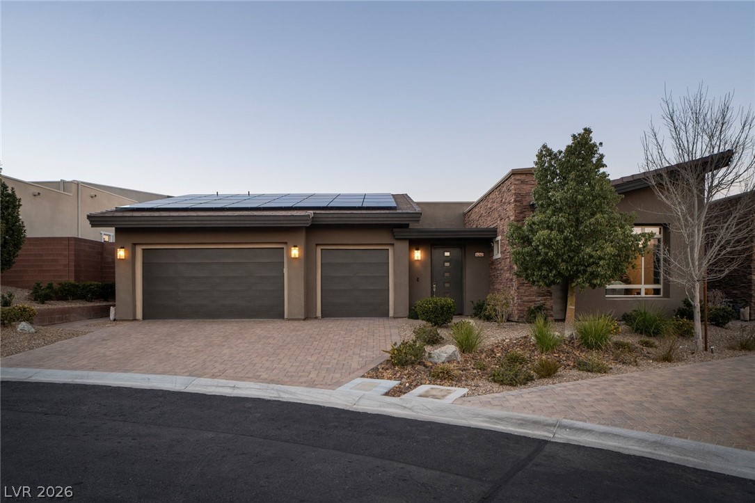 6262 Petroglyph Avenue