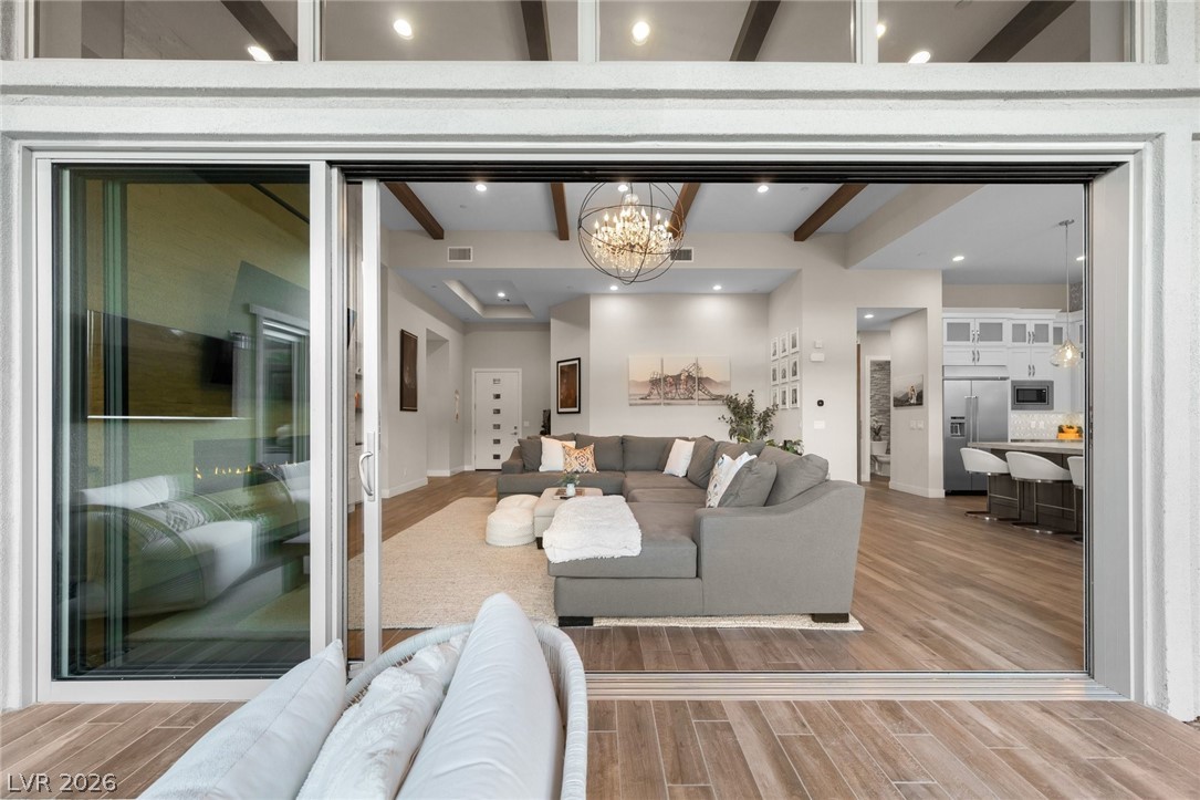 6262 Petroglyph Avenue