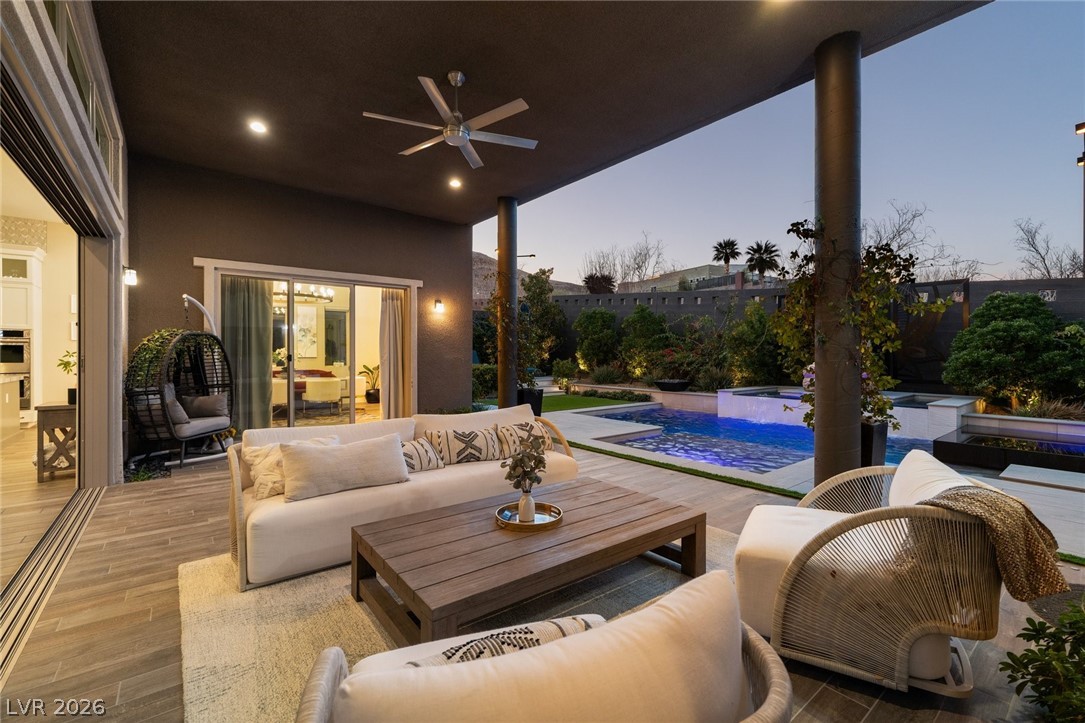 6262 Petroglyph Avenue