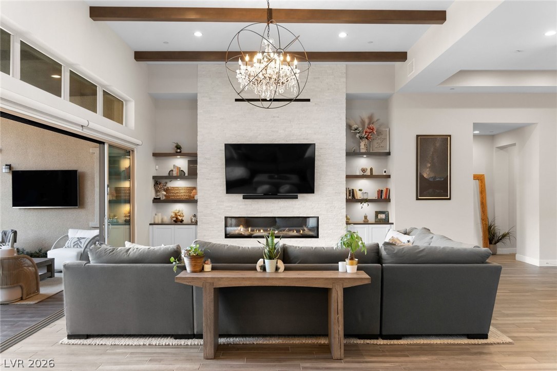 6262 Petroglyph Avenue