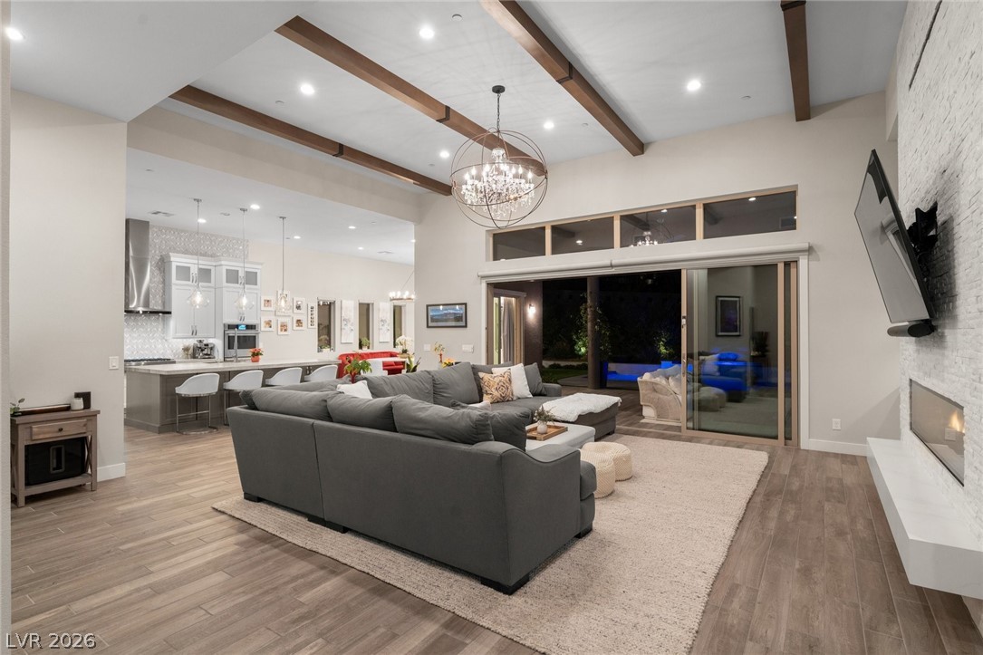 6262 Petroglyph Avenue