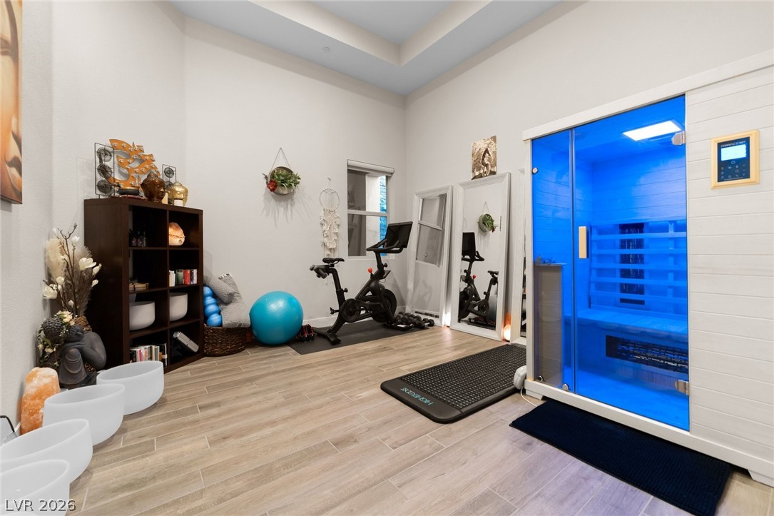 6262 Petroglyph Avenue