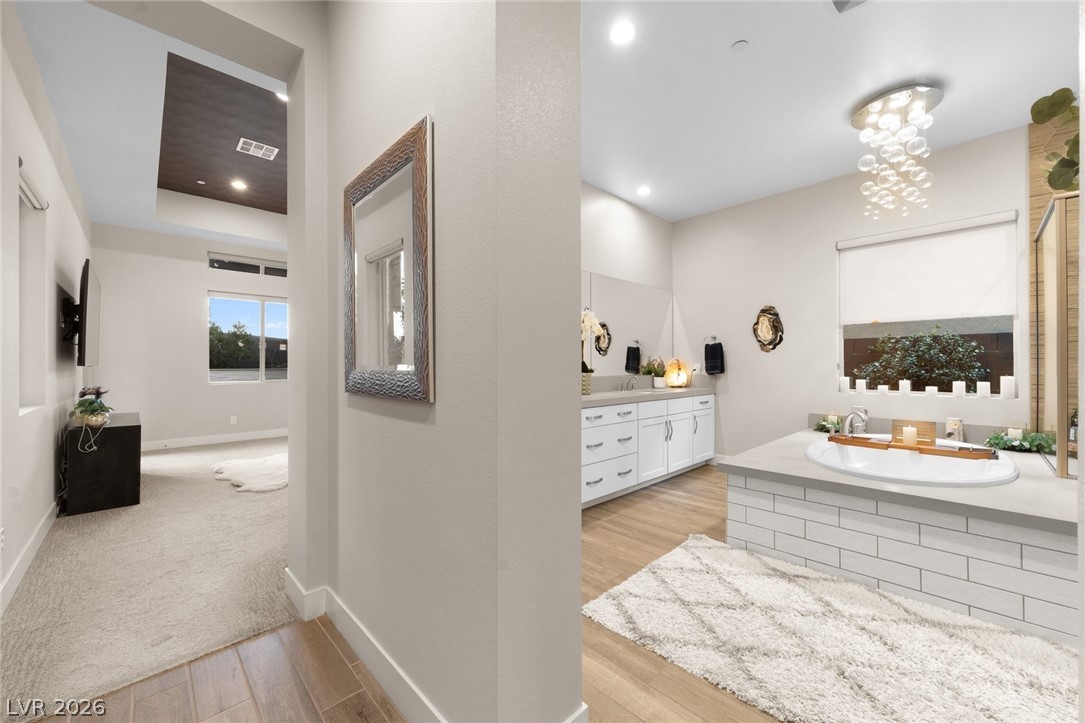 6262 Petroglyph Avenue