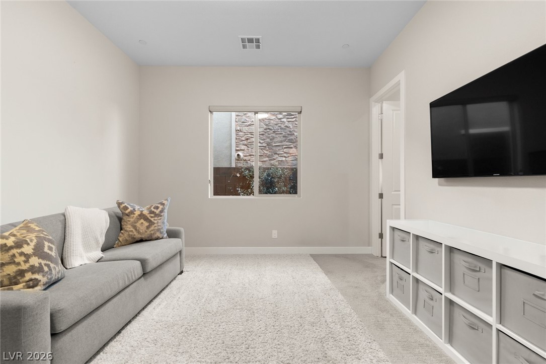 6262 Petroglyph Avenue