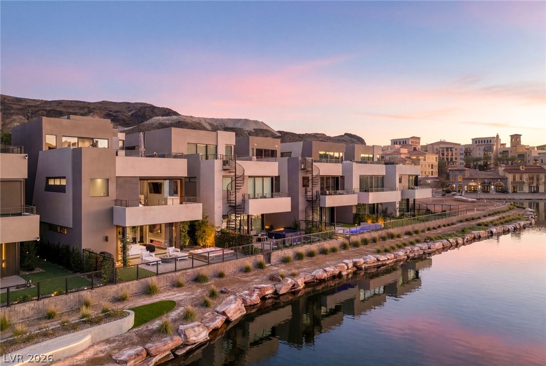 34 Lakefront Drive