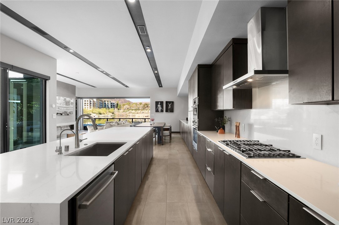 34 Lakefront Drive