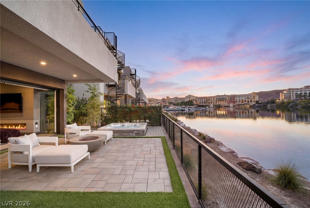 34 Lakefront Drive