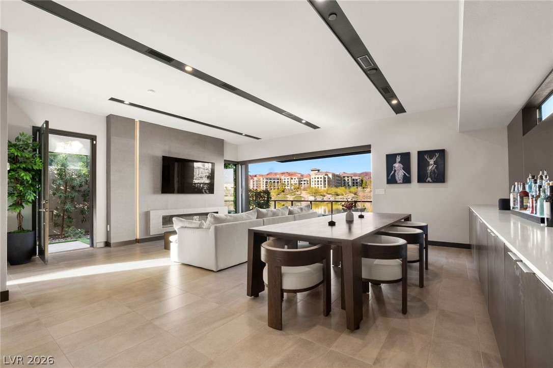 34 Lakefront Drive