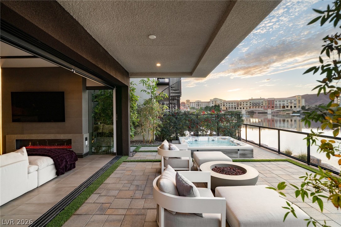 34 Lakefront Drive