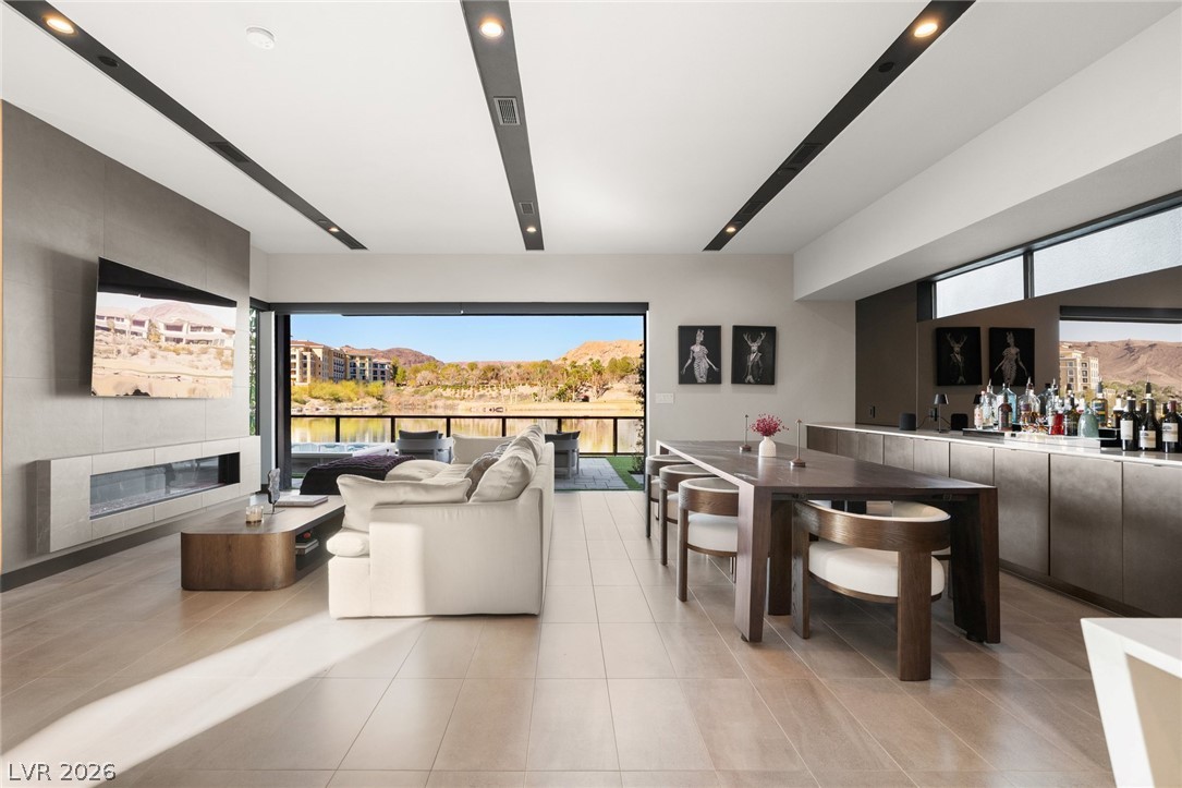 34 Lakefront Drive