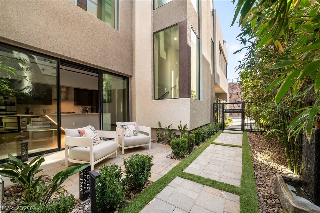 34 Lakefront Drive