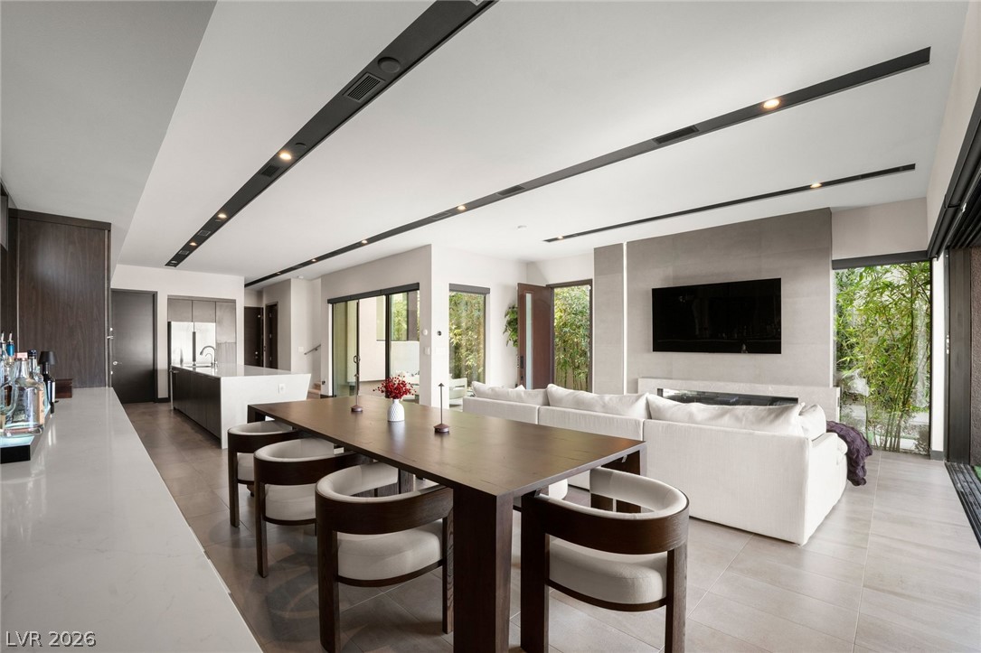34 Lakefront Drive