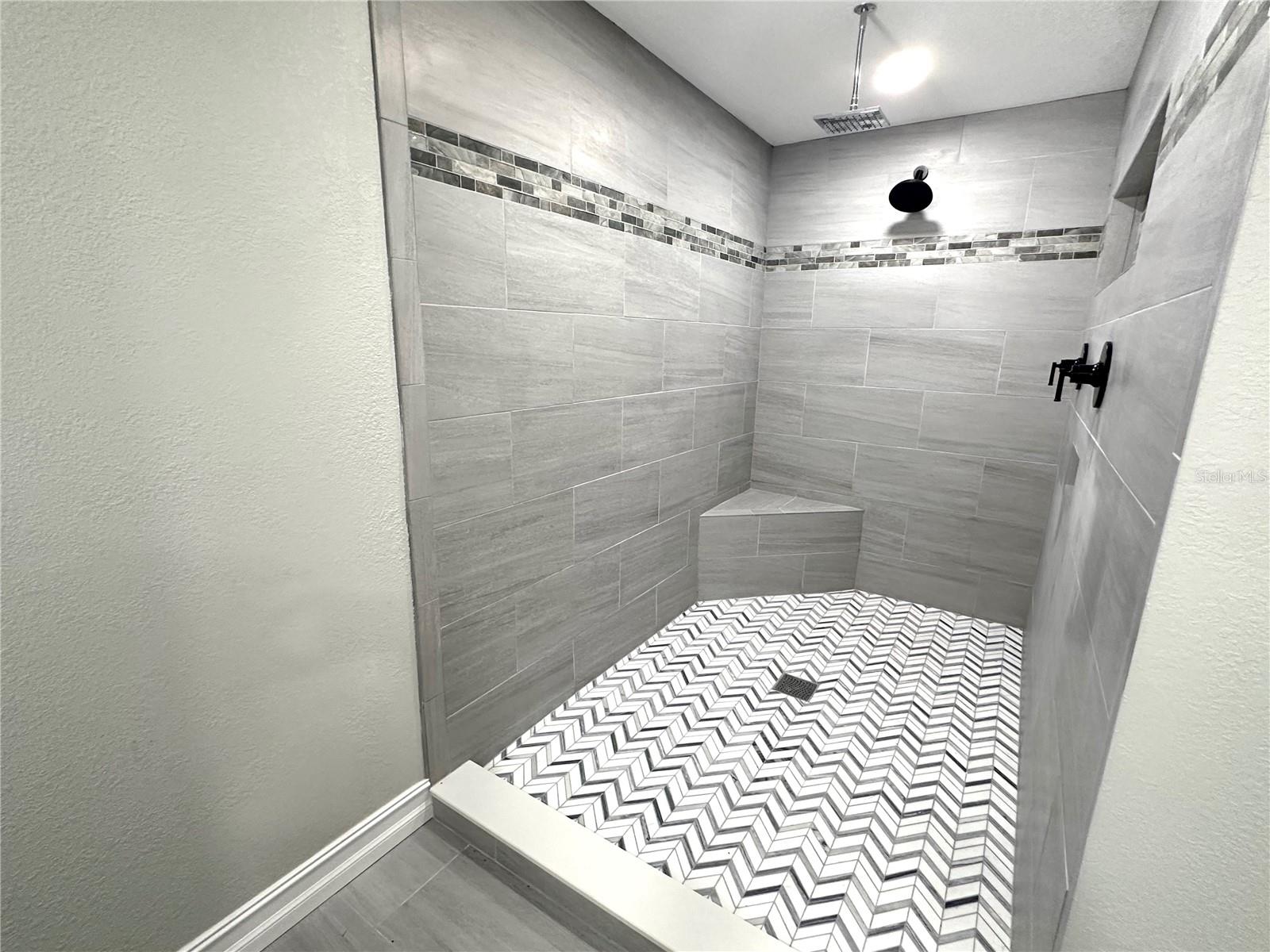 525 MEDICI CT