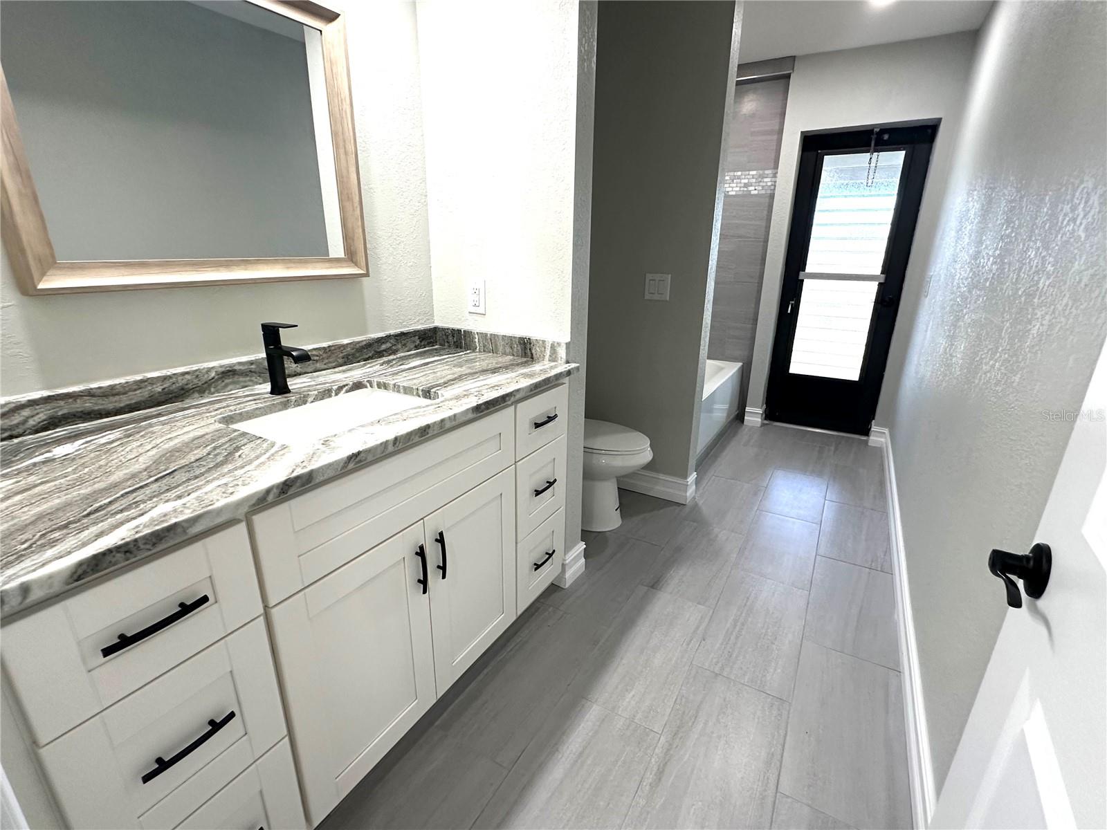 525 MEDICI CT