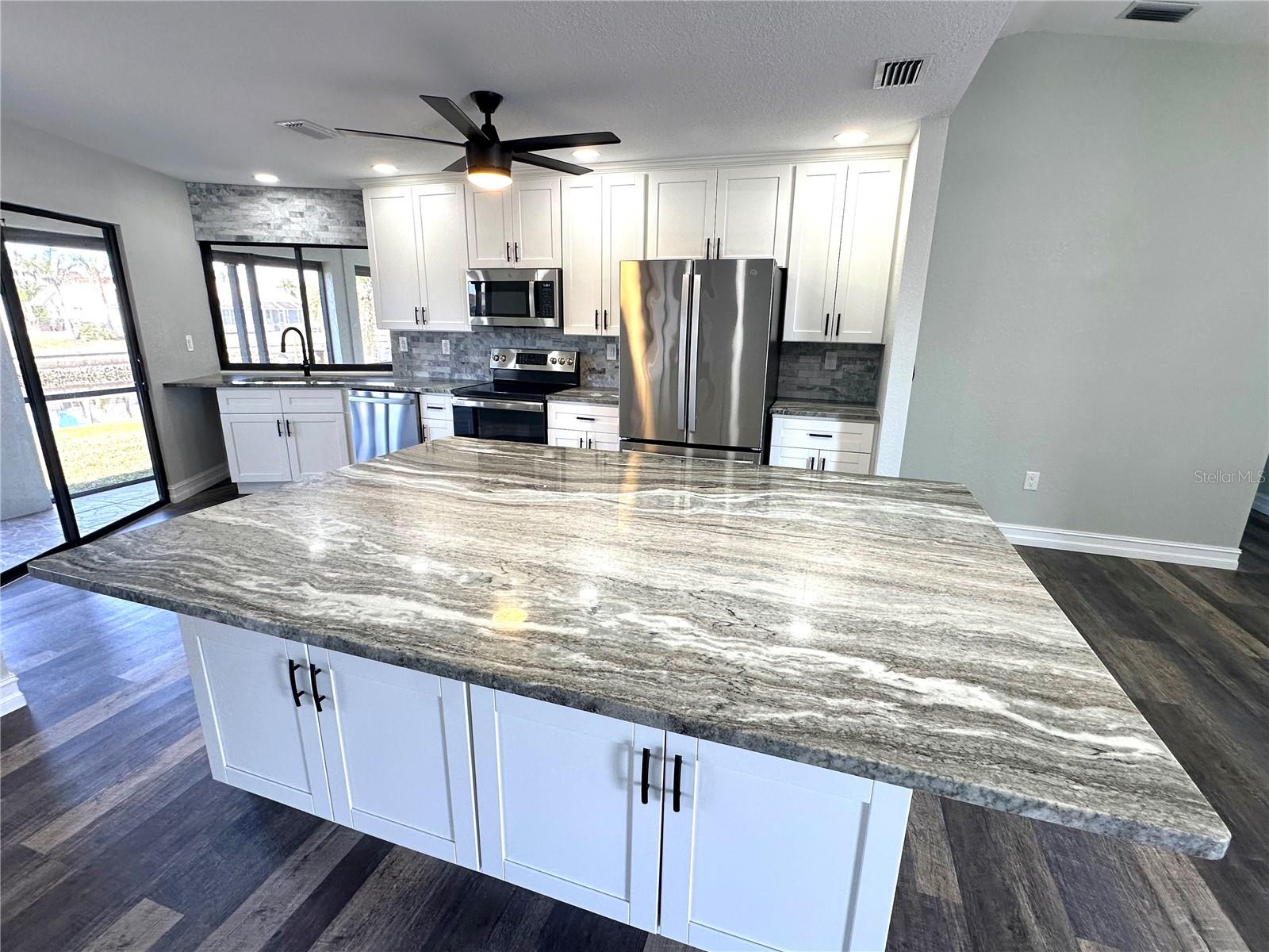 525 MEDICI CT