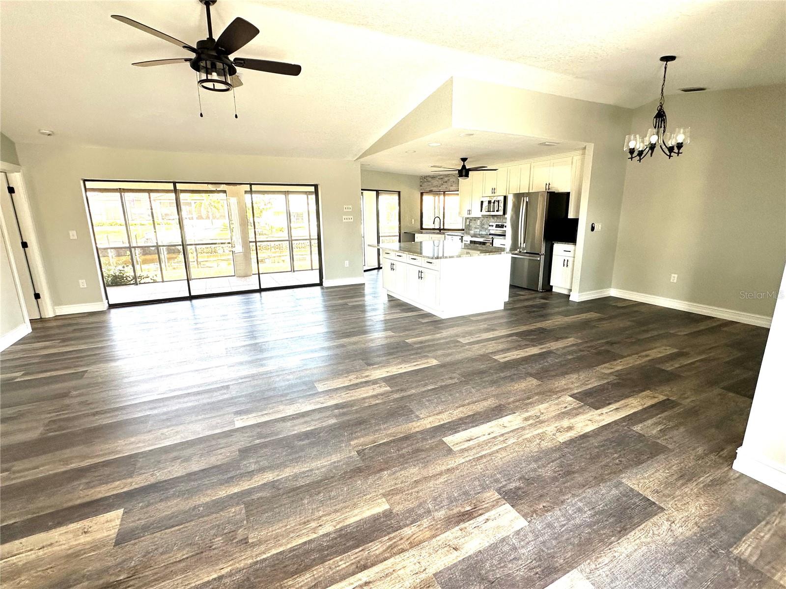 525 MEDICI CT