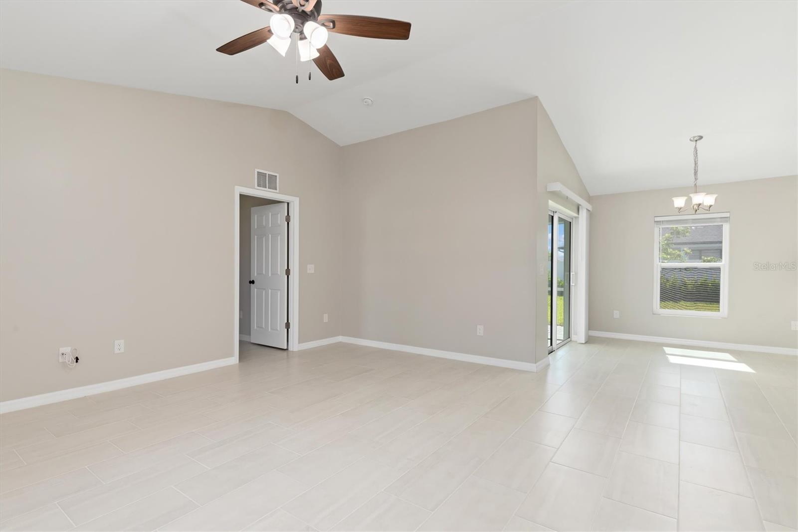 103 NW 13TH PL