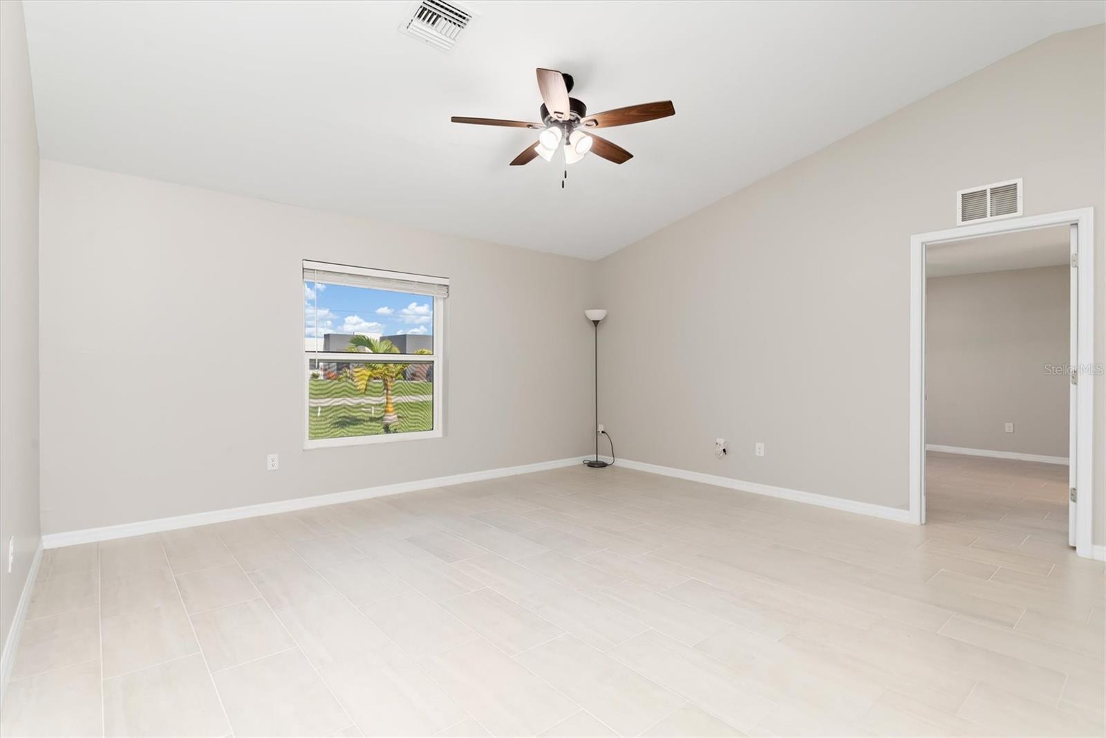 103 NW 13TH PL