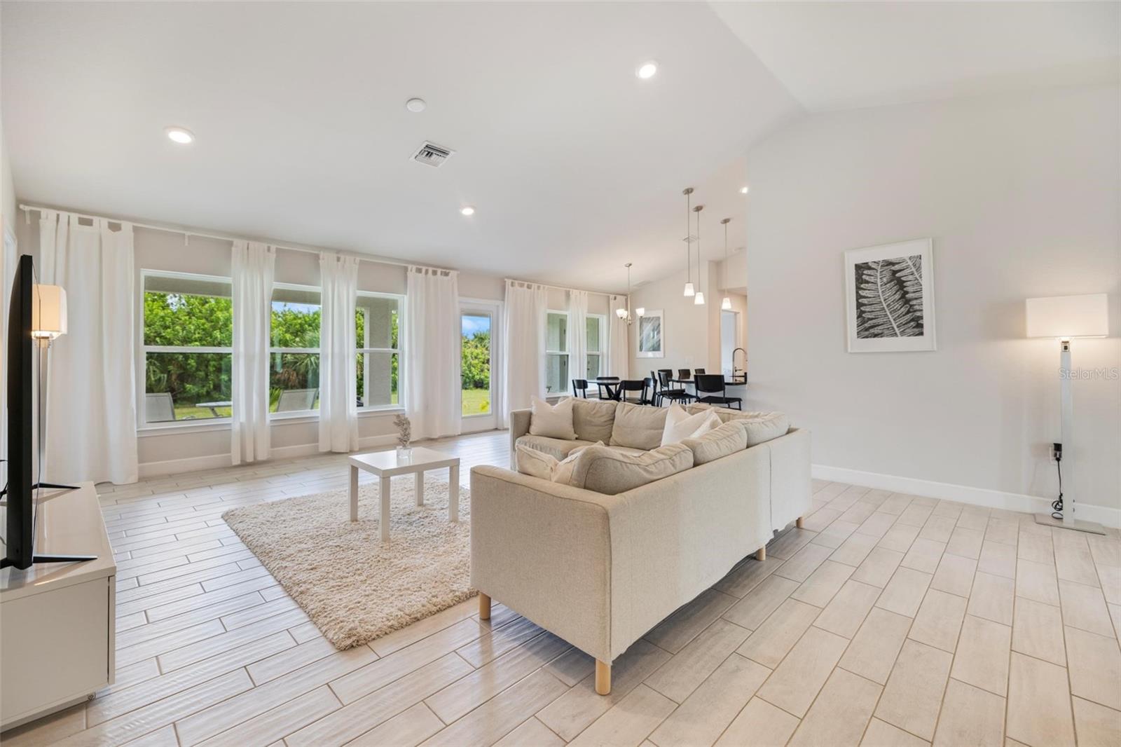 15329 ALDAMA CIR