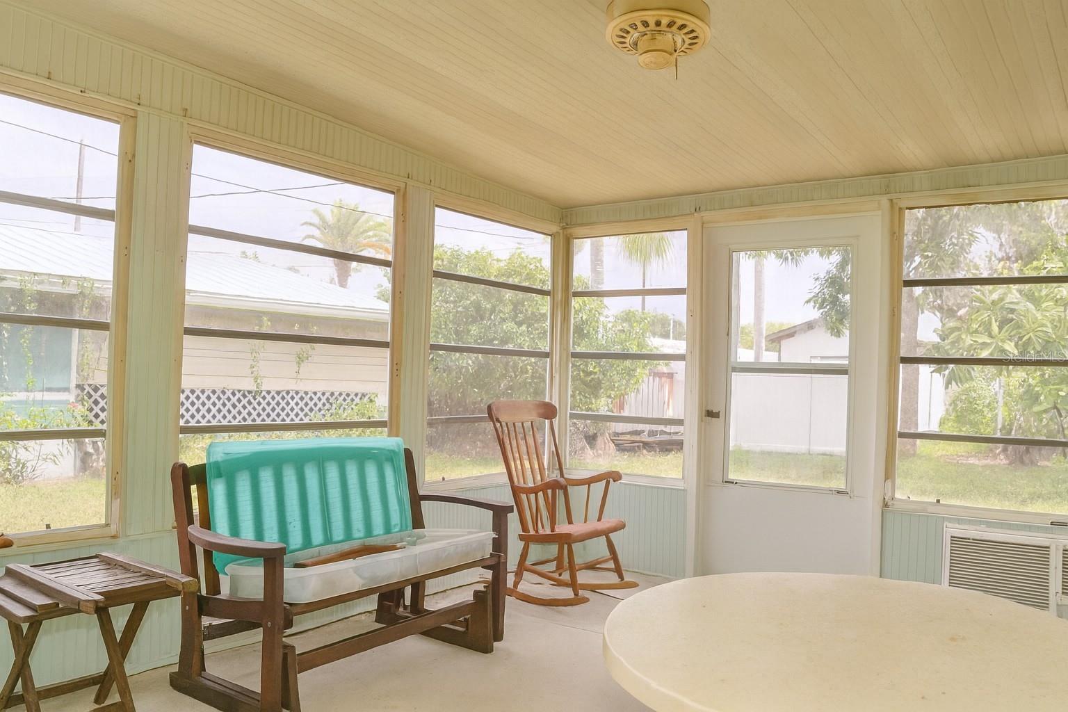 1920 BARSTOW PL