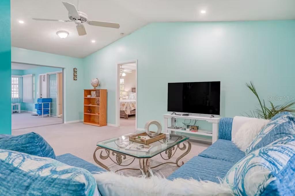 285 MARK TWAIN LN