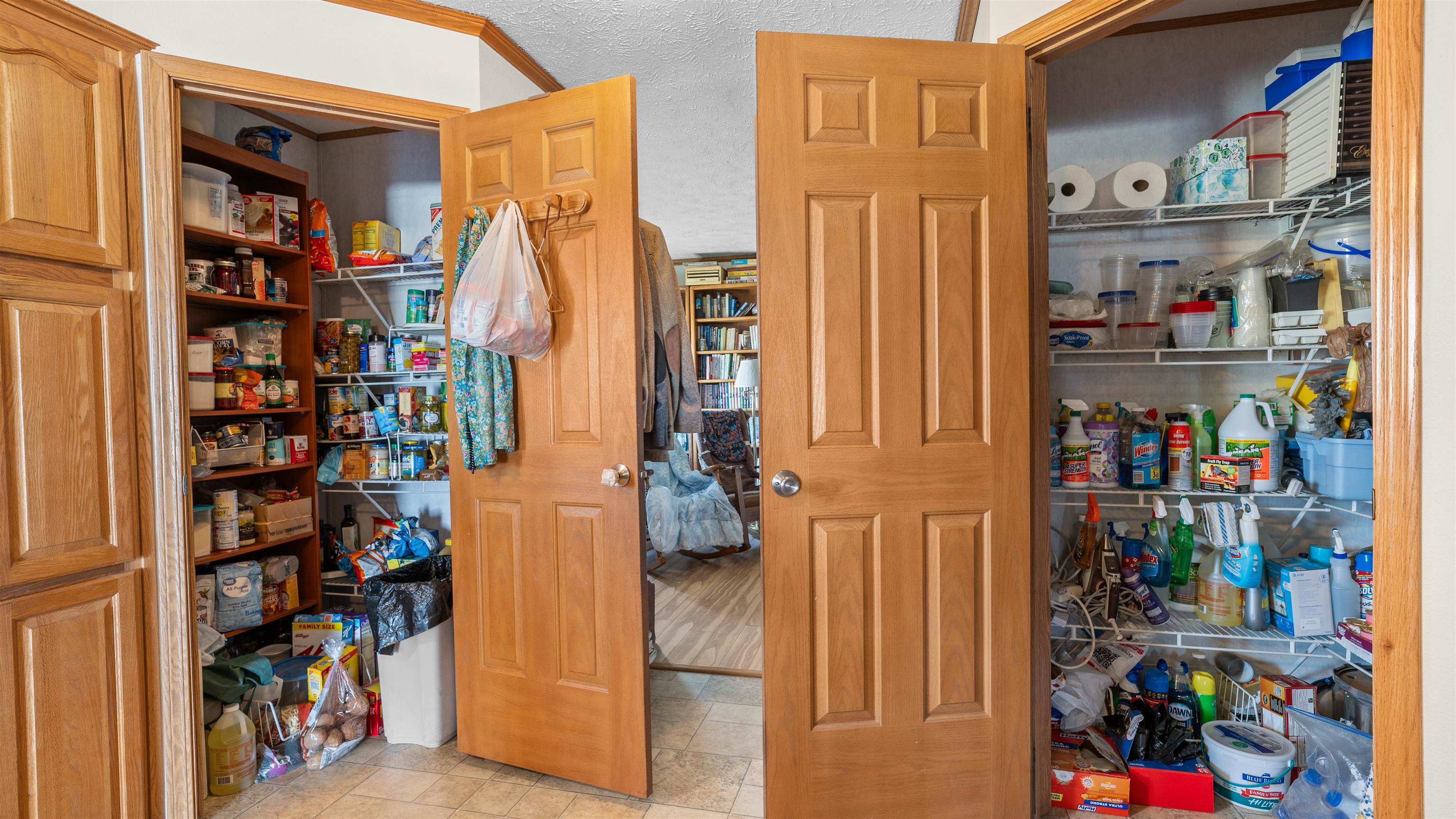 17 Indian Ridge Rd