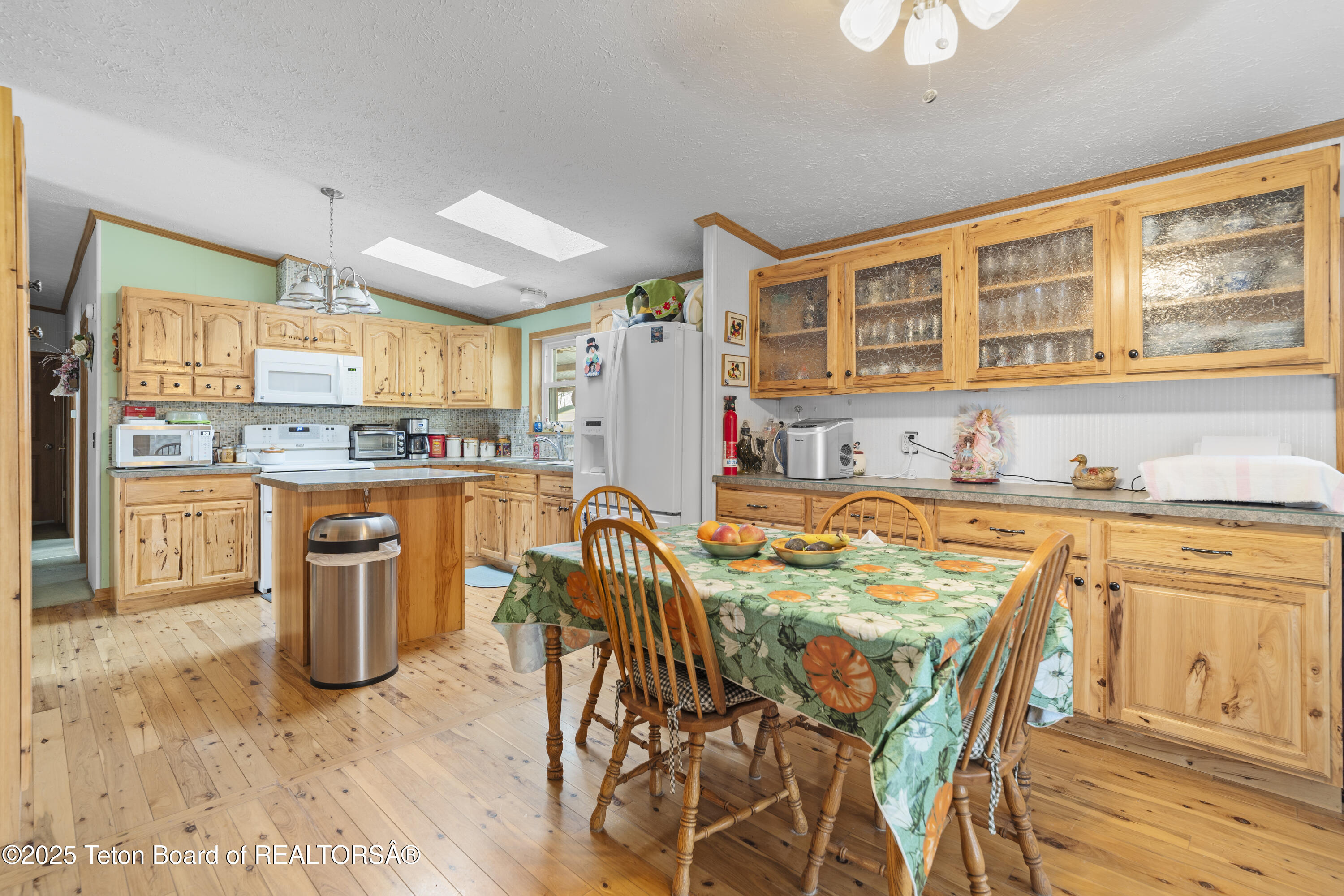 44 ELKHORN Drive