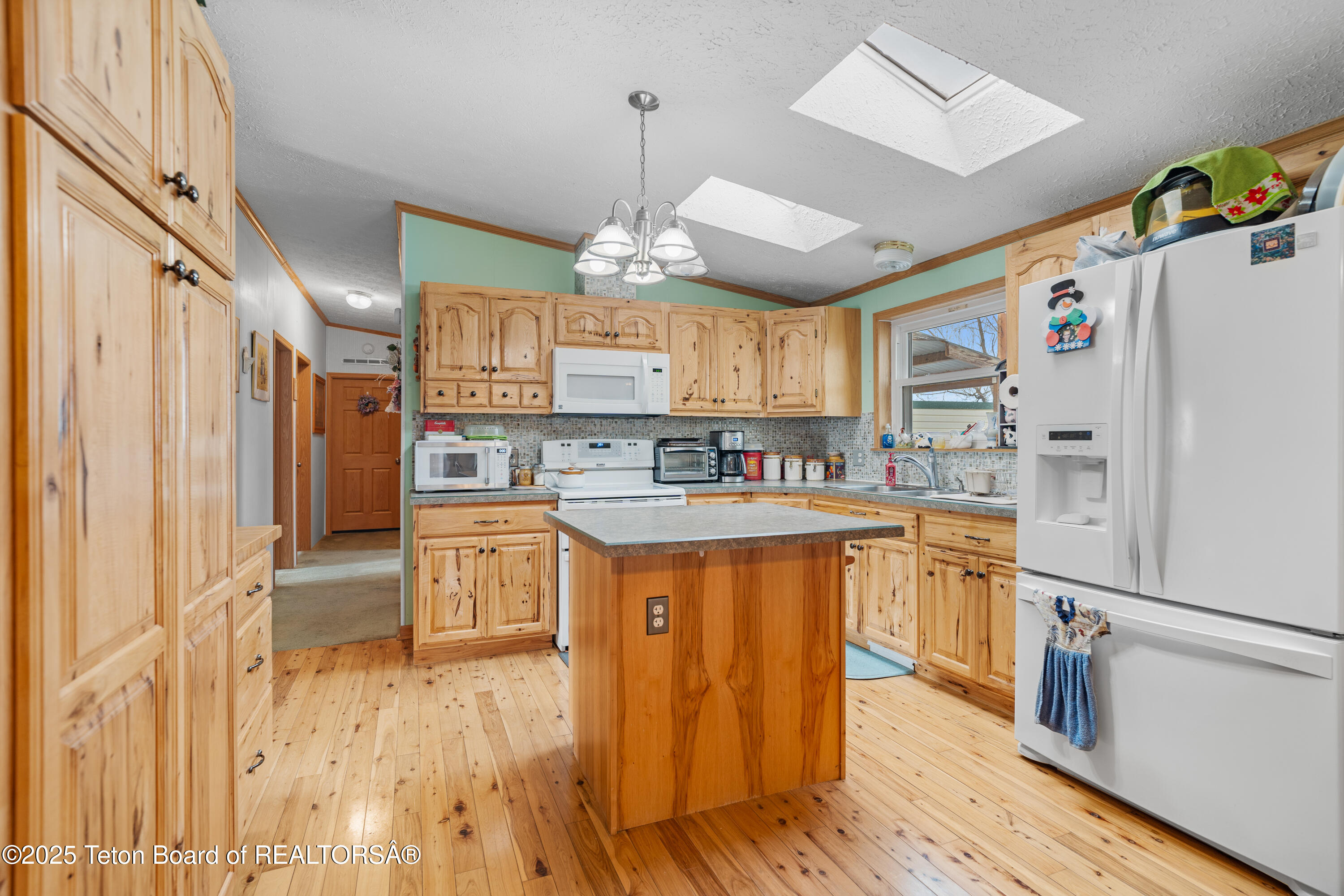 44 ELKHORN Drive