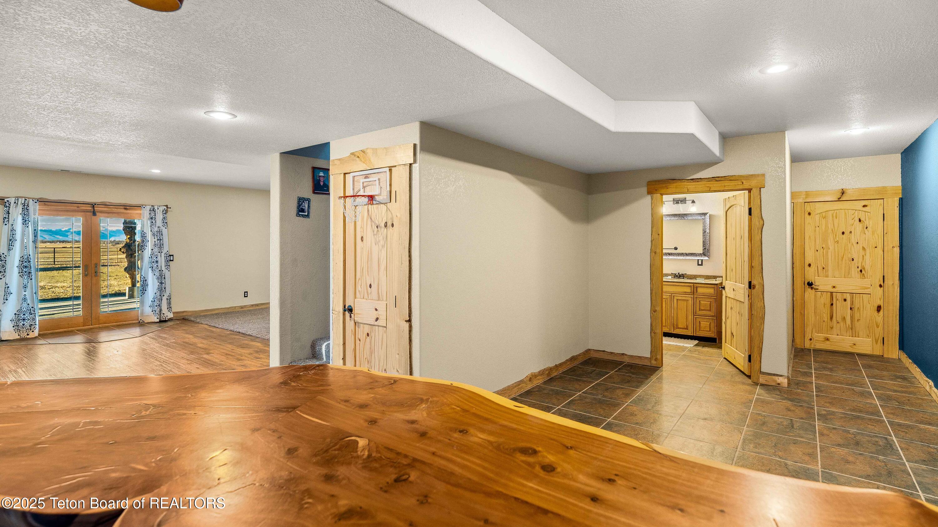 143 MOONSHINE Road