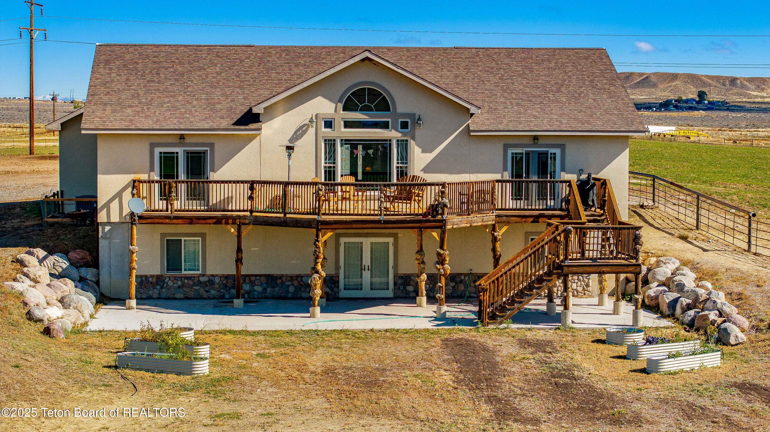 143 MOONSHINE Road