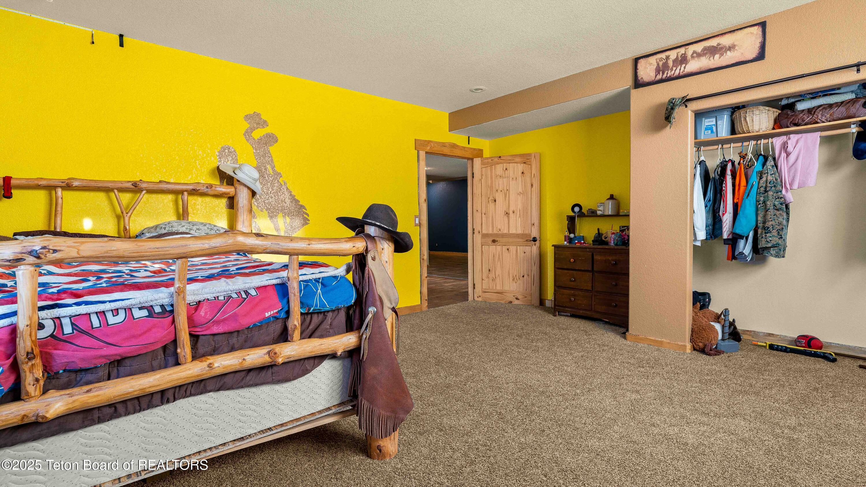 143 MOONSHINE Road