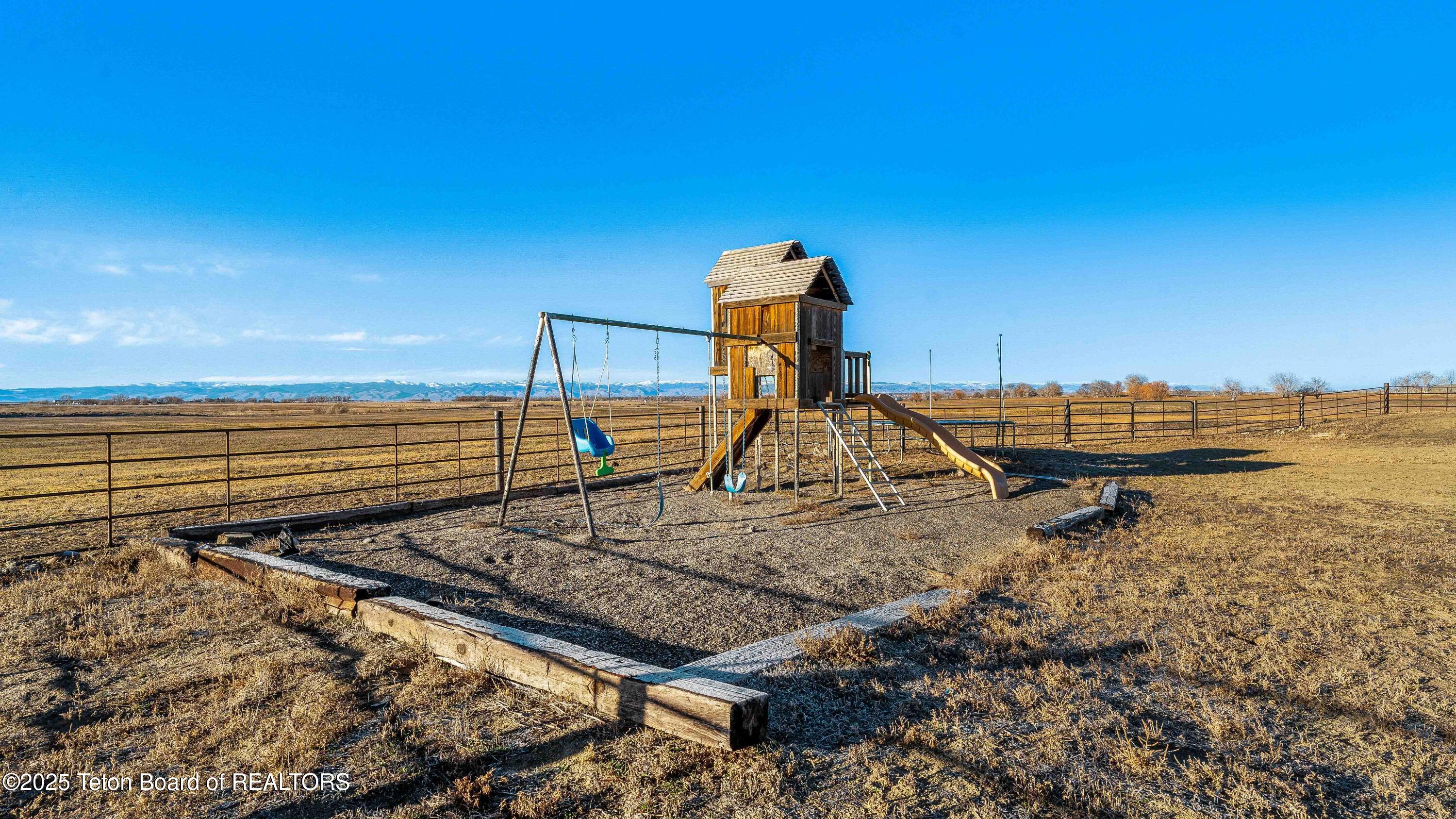 143 MOONSHINE Road