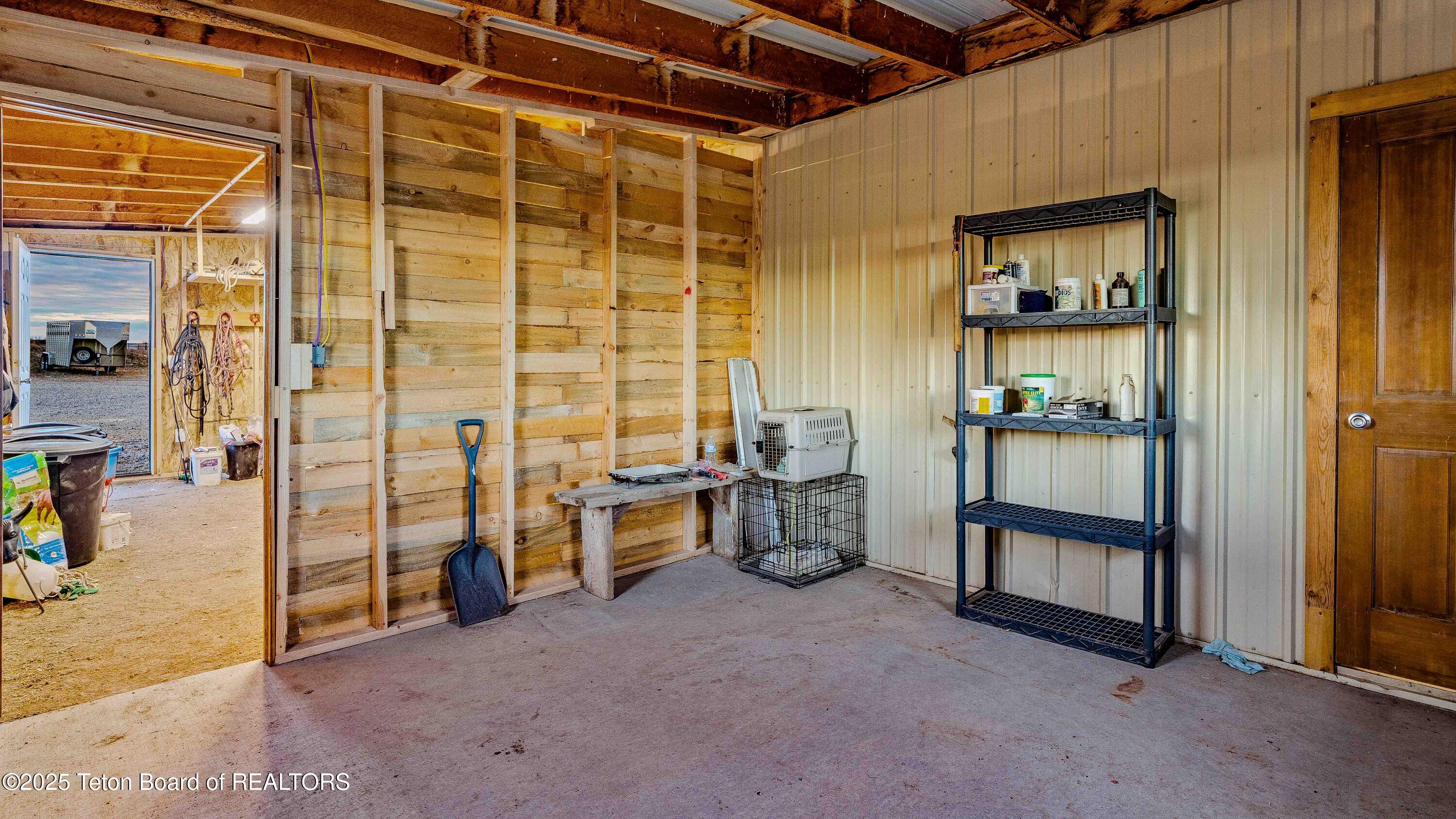 143 MOONSHINE Road