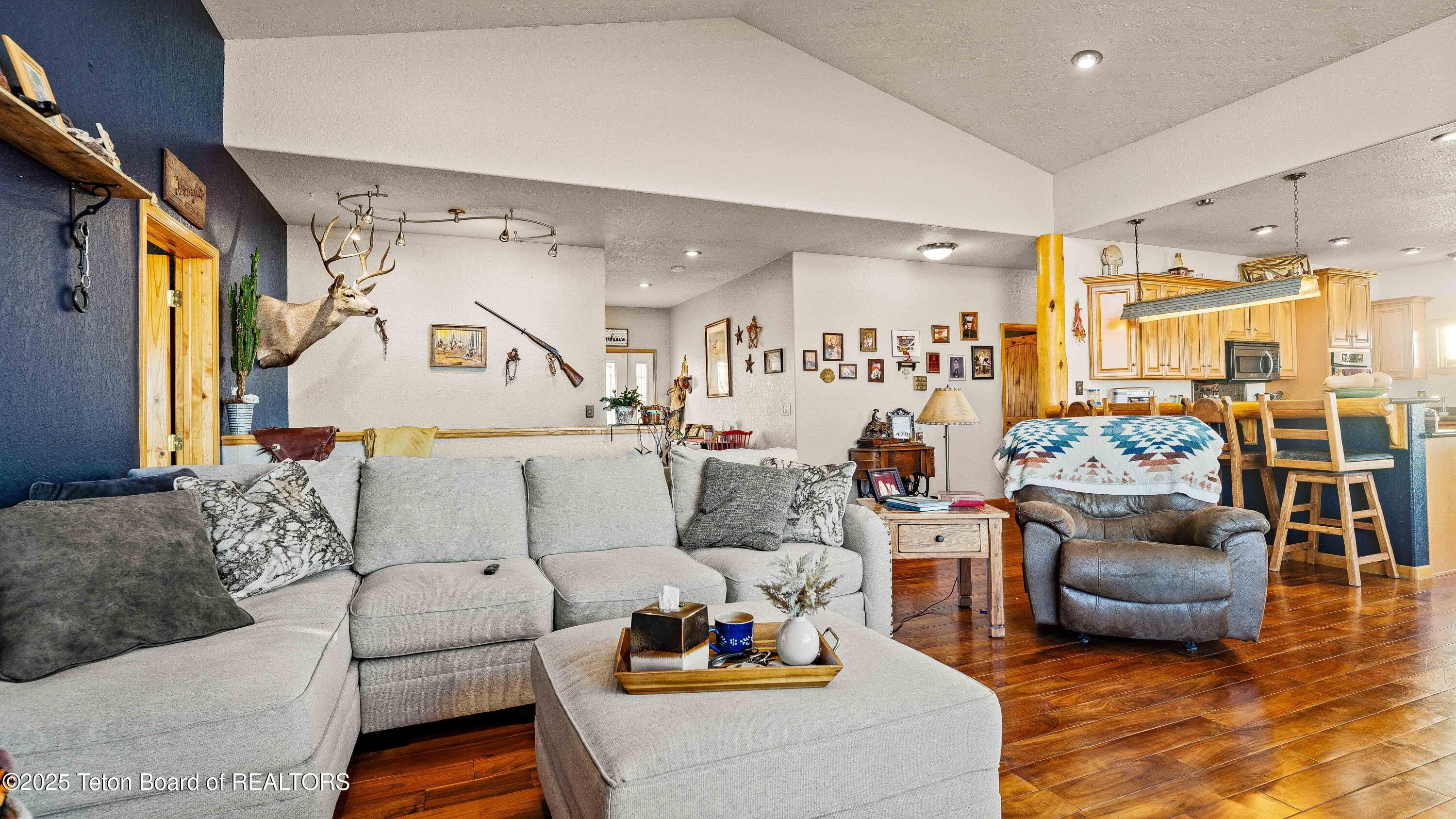 143 MOONSHINE Road