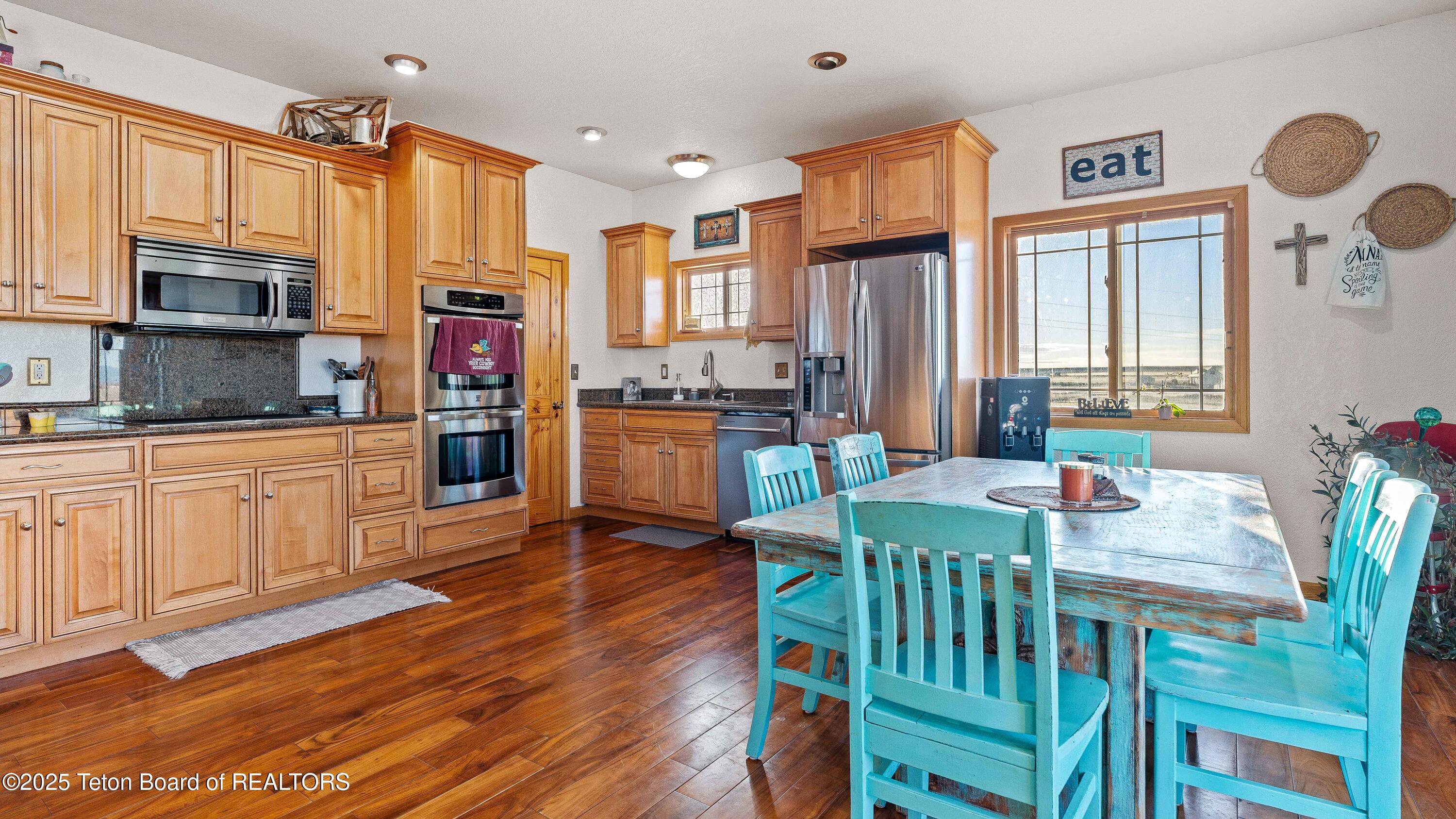 143 MOONSHINE Road
